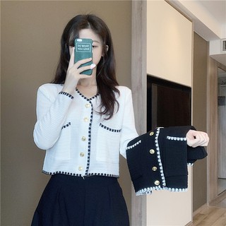 KOKO ❤️ เสื้อไหมพรมถัก แขนยาว มีกระเป๋า กระดุมสีทอง งานสวย ส…