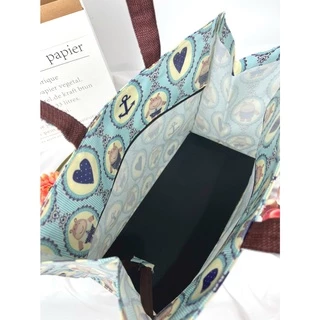 กระเป๋าผ้าเคลือบกันน้ำใบใหญ่ กว้าง 16 นิ้ว สูง 12.5 นิ้ว หนา 7.5 นิ้ว กระเป๋าใส่เสื้อผ้า กระเป๋าถือผู้หญิง #9