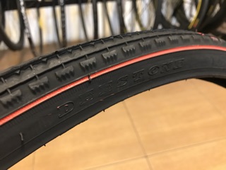 ยางนอก จักรยาน deestone ขนาดล้อ 26x1 3/8 ลายเรียบ ขอบมีเส้นแ…