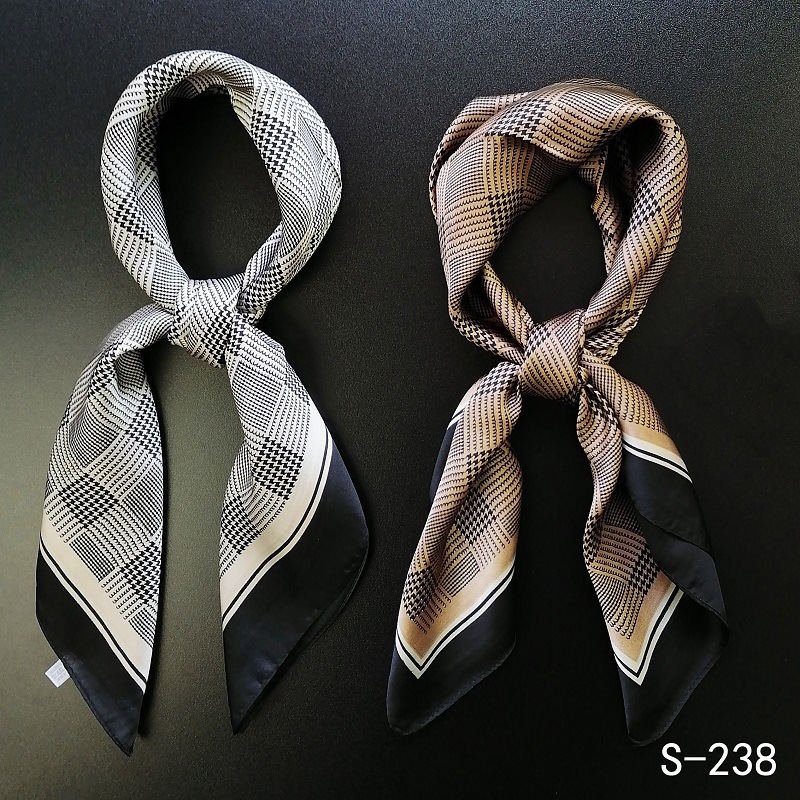 CICI 70x70cm ผ้าพันคอผ้าไหม สไตล์วินเทจ