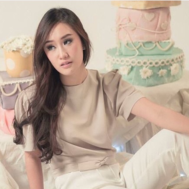 Lookbook Hazel Top Crop Top