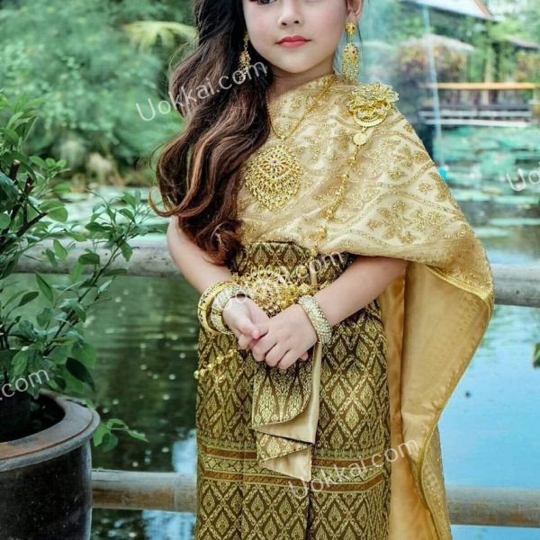 ชุดไทยสไบเด็กหญิง งานตัดเย็บปราณีต