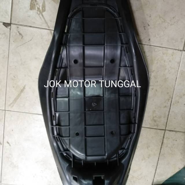Yamaha Aerox 155 ไฟเบอร์เบาะมอเตอร์ไซค์