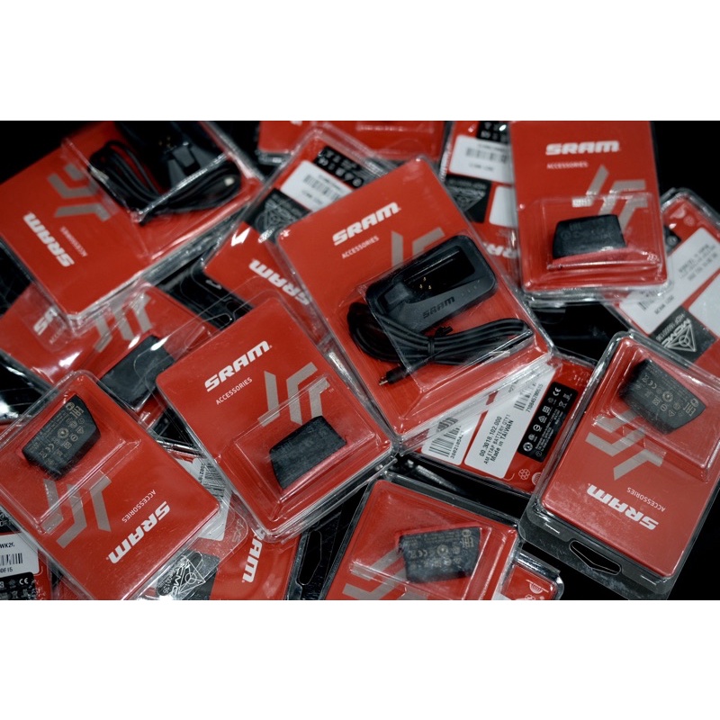 ล็อตใหม่ SRAM Red eTap AXS แบตเตอรี่ และ แท่นชาร์จแบตเตอรี่