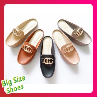 Big Size Shoes ไซส์ 41 - 45 รองเท้าคัทชูแฟชั่นสวยๆ แบบอะไหล่ตัว CC เปิดส้น