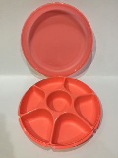 Tupperware Serving  Center