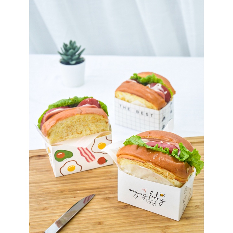 กล่องแซนวิช (50ใบ งานเคลือบกันมัน) กล่องขนมปัง กล่องครัวซอง กล่องแซนวิชไข่เกาหลี  ขนาด6*6*10cm
