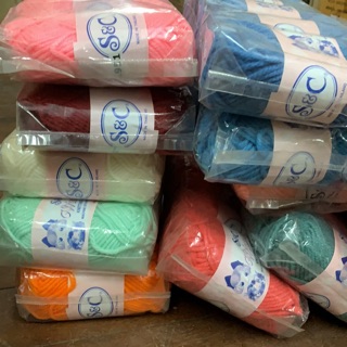 (แพ็คนึงมี 5 กลุ่ม) ไหมพรม S&C(สีล้วน)เส้นใหญ่ เนื้อนุ่ม สีสวย ถักง่าย(ขายยกแพ็ค) สีให้เลือกในภาพ(ราคาถูกสุดคุ้ม)(หน้า1)