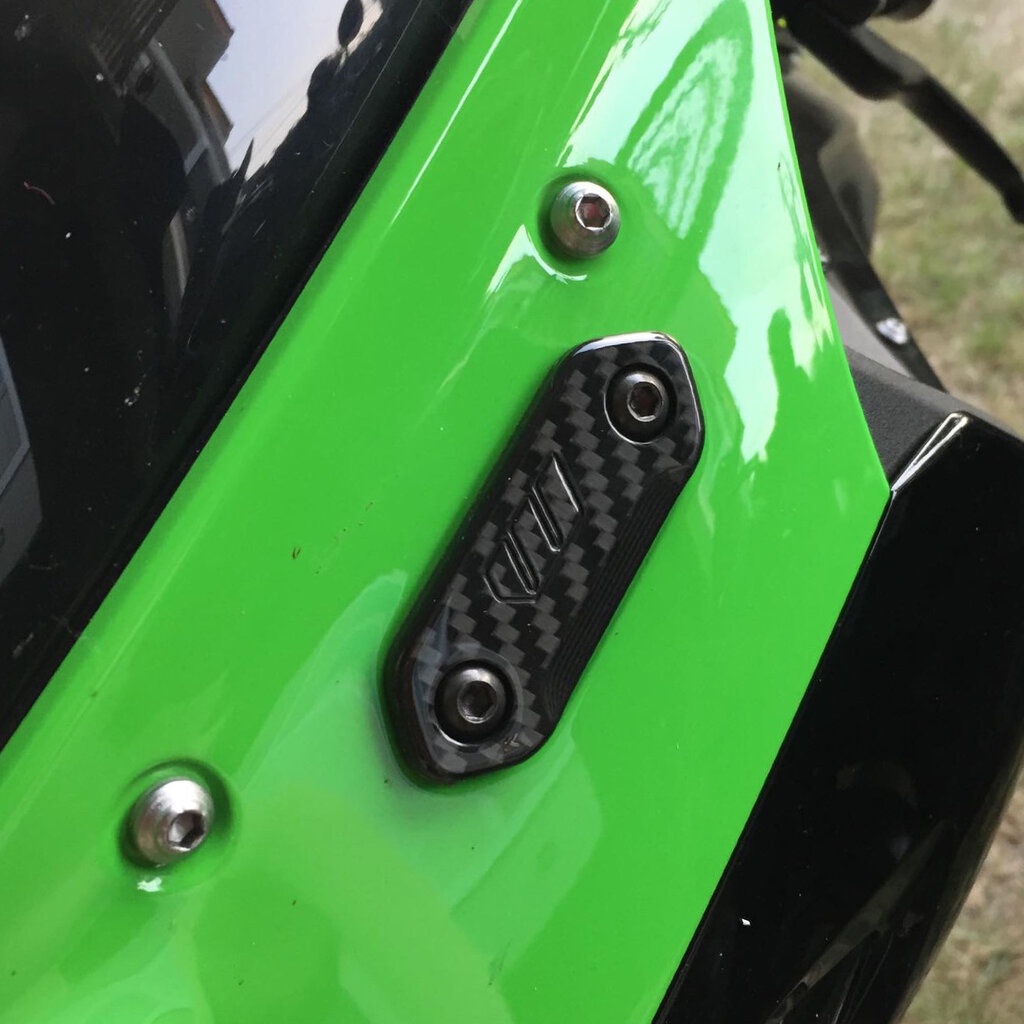 อุดกระจกคาร์บอน Woods KAWASAKI ZX6R
