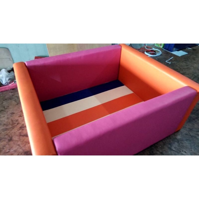 คอกกันเด็กหุ้มหนังpvc