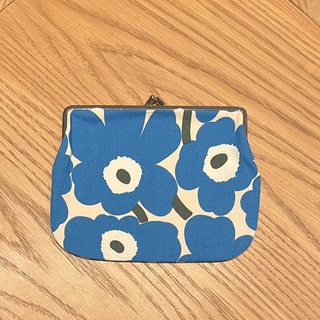 [ใส่code&gt;&gt; ทักแชท] Marimekko Purse blue, white color Size L