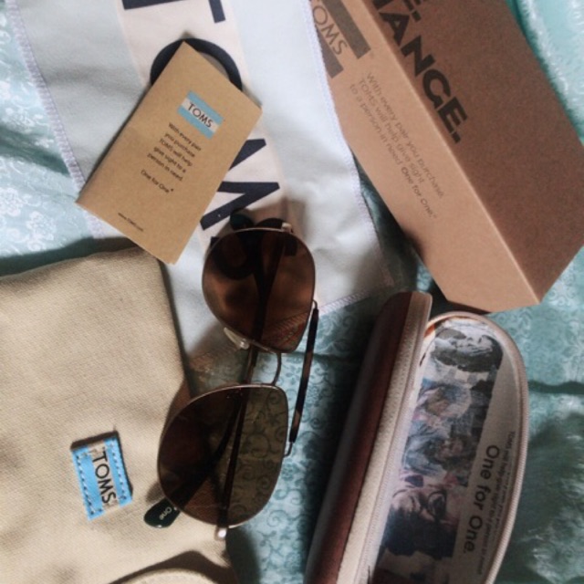 +++📍พร้อมส่งค่ะ📍+++ ✅ แว่น กันแดด TOMS มือ 2 แท้ 💯%