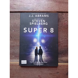 [ดีวีดีมือสอง] Super 8 มหาวิบัติลับสะเทือนโลก ภาพยนตร์ระทึกขวัญผลงานกำกับของสตีเว่น สปีลเบิร์ก จากจูราสสิค ปาร์ค