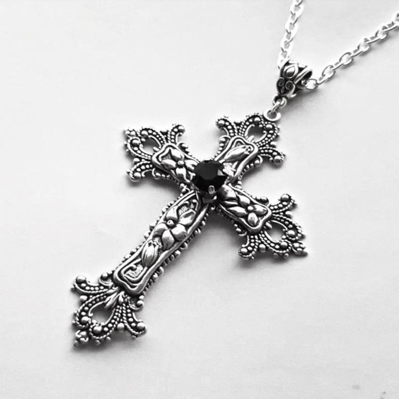 Iny Vintage Baroque Christian Cross สร้อยคอผู้หญิง Man สีเงินคริสตัล Gothic Crucifix สัญลักษณ์ Unisex Jewe