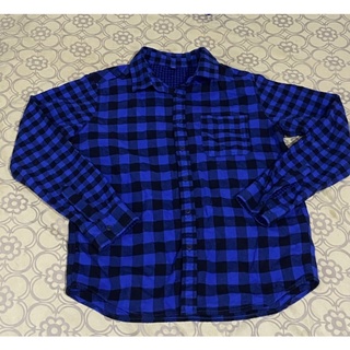 เสื้อ Uniqlo แท้ มือสอง สภาพใหม่มากขนาด 150 เด็ก ลายสก้อต สีน้ำเงินสด สวยมาก ใส่ครั้งเดียว