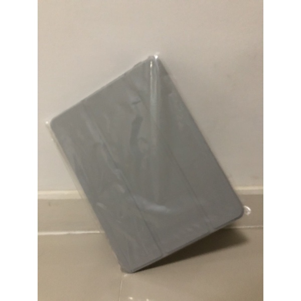 เคสไอแพด GEN8(ของใหม่) สีเทา🤍