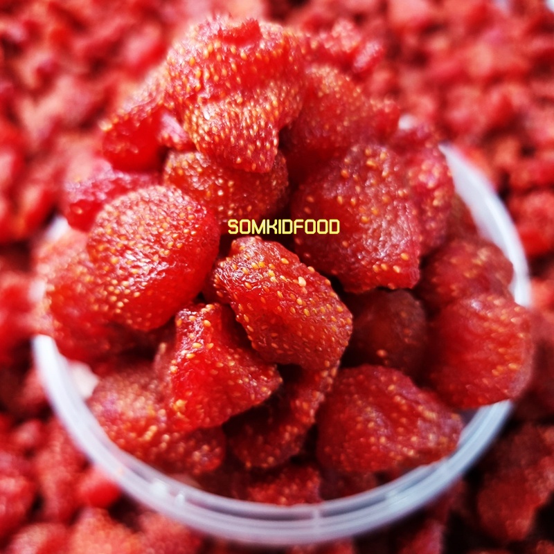 [เกรดA] สตอเบอรี่อบแห้ง ครึ่งกิโล และ 200 กรัม การันตีความอร่อย เปรี้ยวหวานลงตัว Dried Strawberry 🍓 ส่งตรงจากเชียงใหม่