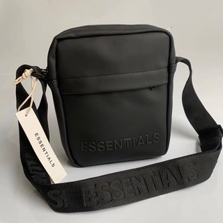 FEAR OF GOD FOG  ESSENTIALS CROSSBODY BAG กระเป๋าสะพายข้าง ครอสบอดี้ แบรนด์เฟียร์ออฟก๊อด เอสเซนเชียล 6.8x8 นิ้ว