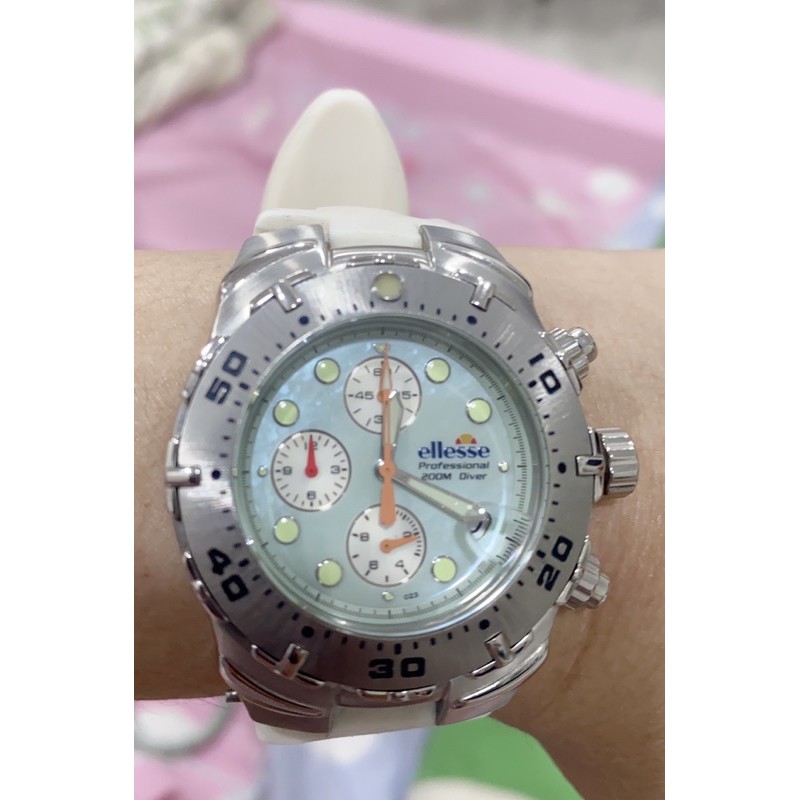 นาฬิกา ellesse มือสอง