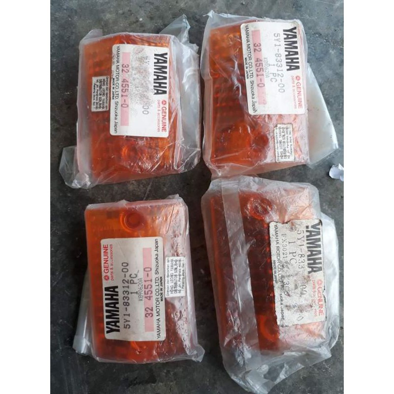 Yamaha TZR 125 RD RZ DT125 18G ฝาครอบเลนส์สัญญาณ mika sein