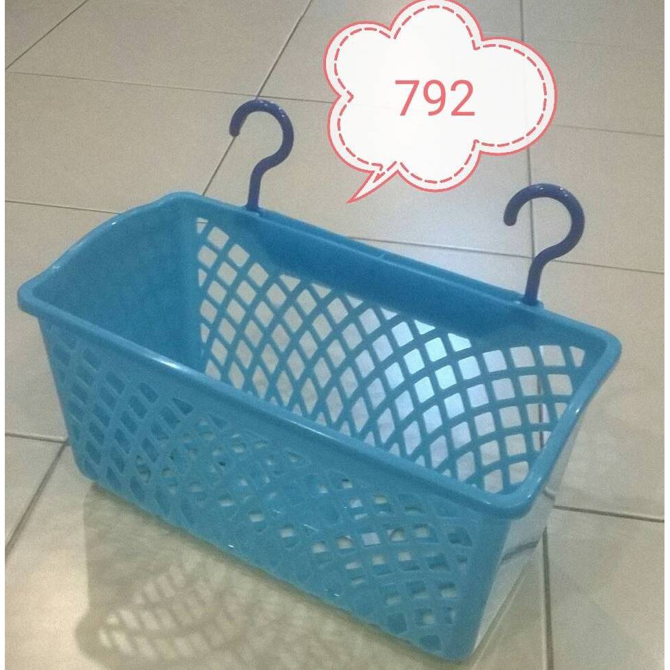 ตะกร้าแขวน2หู คละสี 15.5x28.5x14cm. คละสี มีสีชมพู ฟ้า เขียว