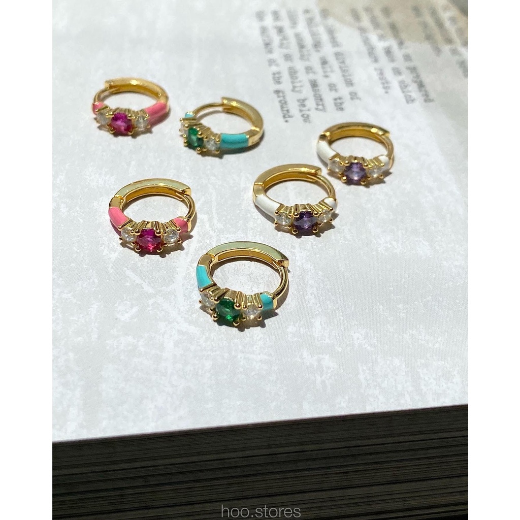 (Silver 925) hoo.stores Color Round Gem Hoop ต่างหูห่วงเงินแท้ s925 ต่างหูห่วงประดับเพชรสี