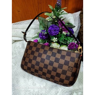 Louis vuitton pochette mini bag used like new custom