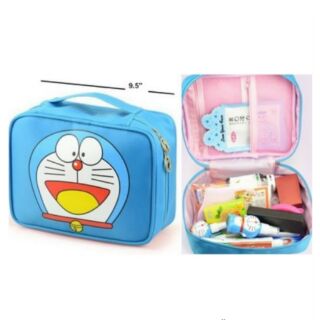 กระเป๋าถือ ใส่เครื่องสำอาง ลาย โดเรม่อน Doraemon ขนาด 9.5x7.5x4 นิ้ว