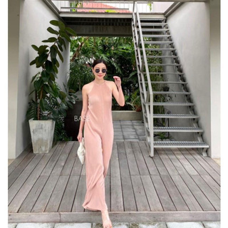 เสื้อผ้าแฟชั่น จั้มสูทขายาว ผ้าพลีท ชุดใส่ไปเที่ยวทะเล รุ่น JANIN PLEAT JUMPSUIT No.036