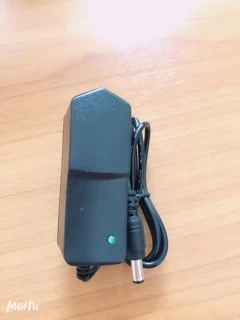 อแดปเตอร์5v/6v/9v/12V1A（12V 1000mah)