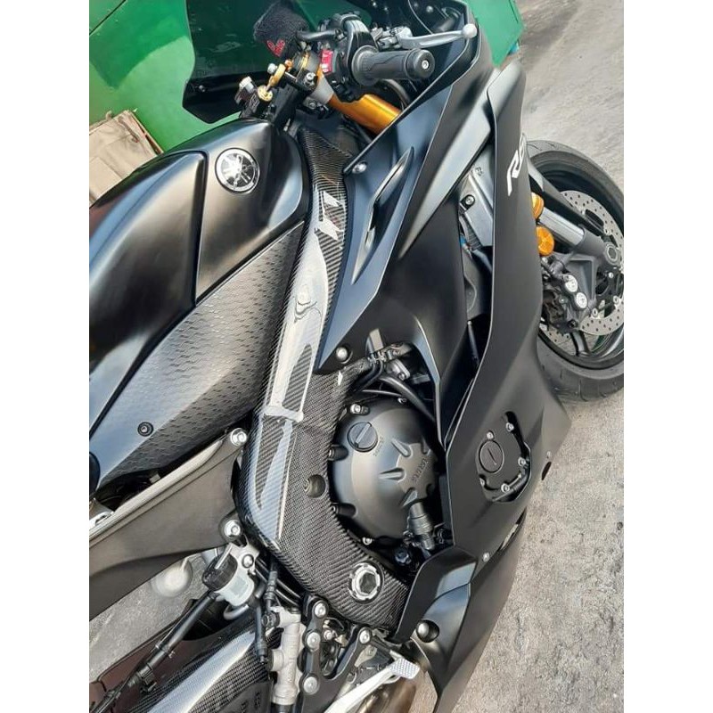 ครอบเฟรม​R6​  Yamaha​ R6​ เพียวคาร์บอน​แท้​