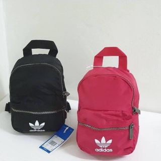 🇺🇸กระเป๋าเป้ Adidas Trefoil Miamibackpack มี 2 สี ดำ / ชมพู น่ารักมากๆ