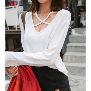 เสื้อแขนยาวไขว้กากบาท
