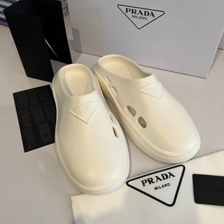 PRADA FOAM RUBBER MULES SLIDE SANDALS รองเท้าแตะแบบสวม ปิดด้านหน้าเท้า เปิดส้น แบรนด์ปราด้า ยาง มีรูระบายอากาศด้านข้าง