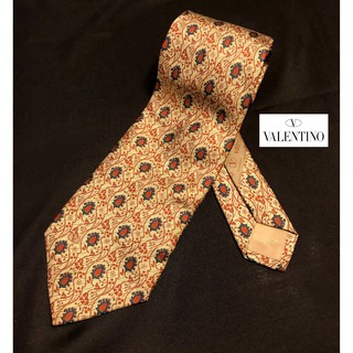 Necktie เนคไทแบรนด์เนม Valentino ของแท้ มือสอง สภาพดี ราคาถูก