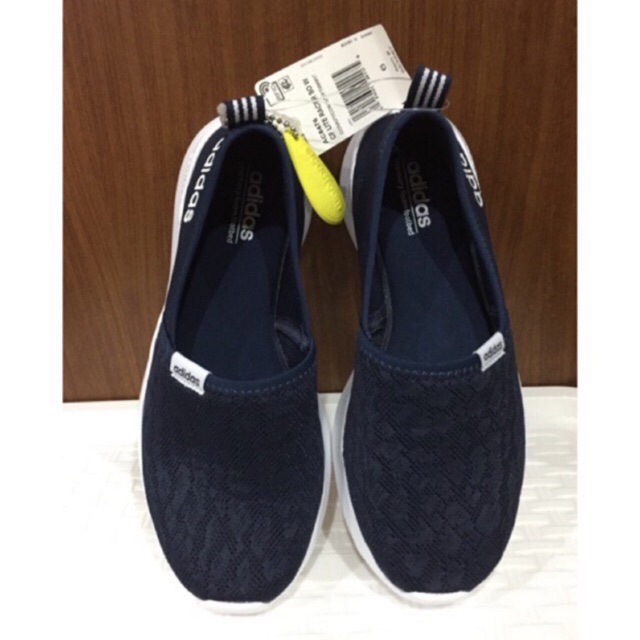 ส่งฟรีไม่ใช้โค้ด!!Adidas neo lite slip on