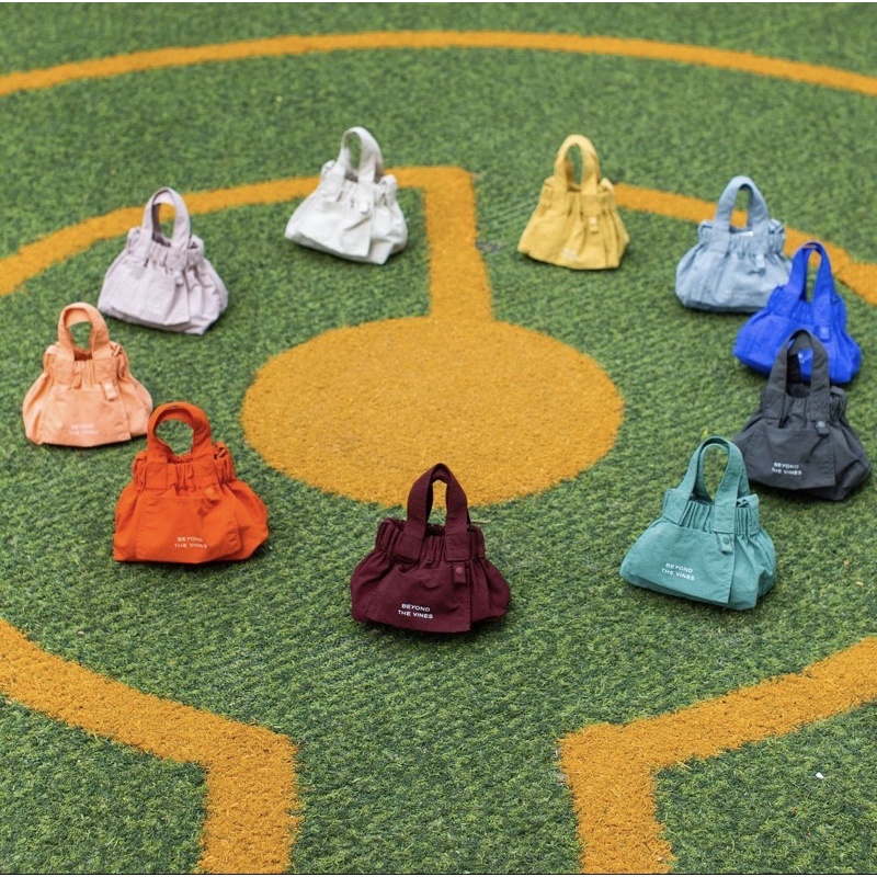 Beyond THE VINES BTV MICRO DUMPLING bag / กระเป๋าสะพายข้าง ไนล่อน