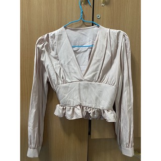 เสื้อครอปแขนยาวคอวีสีชมพูนู้ด(ไม่เคยใส่)
