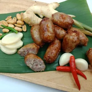 ไส้กรอกอีสาน ตรายิ่งเจริญ ขนาด500กรัม100บาท