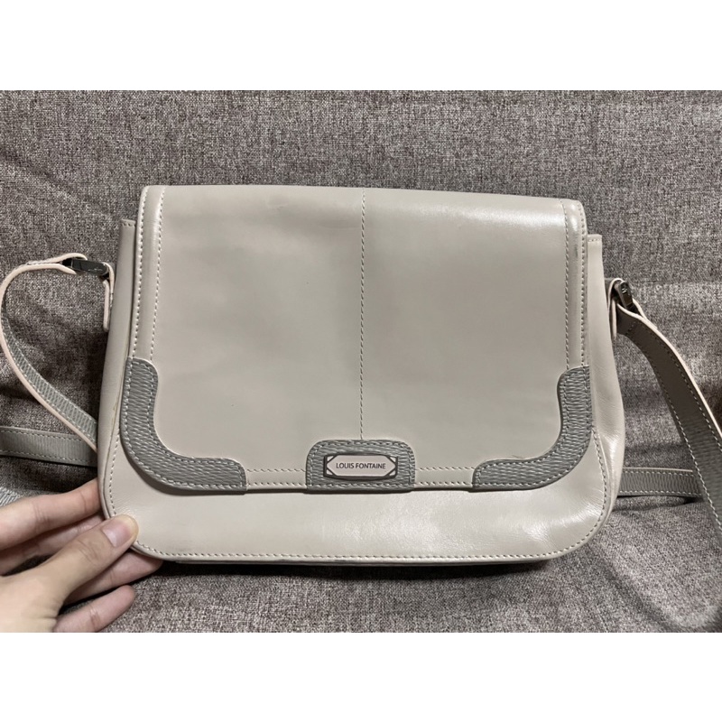 กระเป๋าสะพาย louis fontaine ของแท้