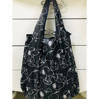 กระเป่าลดโลกร้อน ไนล่อน ลาย สนูปปี้ ดำ  ขนาด 39x40 cm  snoopy black