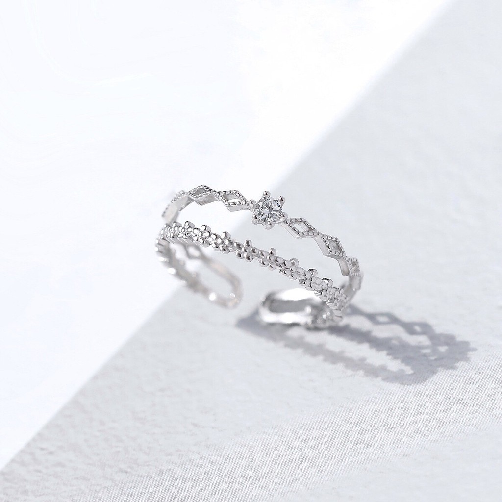 earika.earrings - flower chain ring แหวนสองเลเยอร์ลายดอกไม้ชุบทองคำขาว ฟรีไซส์ปรับขนาดได้