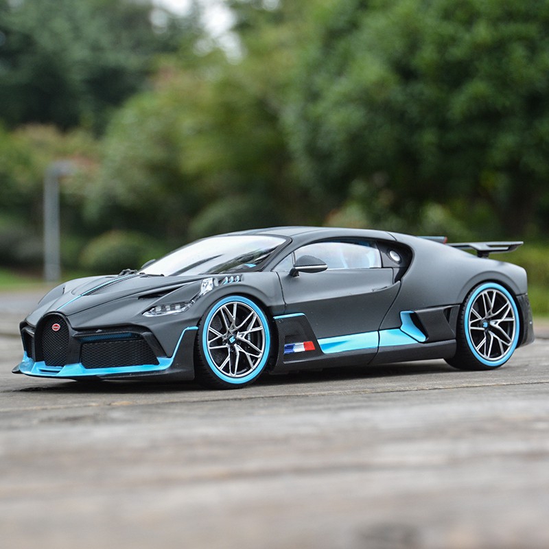 Bburago 1:18 Ferrari FXX K EVO รถหล่อแบบคงที่โมเดลของเล่นงรถยนต์านอดิเรกของสะสม