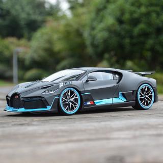 Bburago 1:18 Bugatti Divo รถหล่อแบบคงที่โมเดลของเล่นงรถยนต์านอดิเรกของสะสม