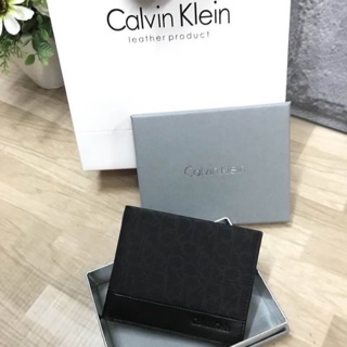 💕 CALVIN KLEIN SHORT WALLET เอาใจคุณผู้ชายกับกระเป๋าสตางค์ทรงสั้น ลายsignature 🍭