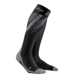 CEP NIGHTTECH SOCKS WOMEN - BLACK - ถุงเท้ามีแถบสะท้อนแสงความยาวคลุมเข่าผู้หญิง SIZE II