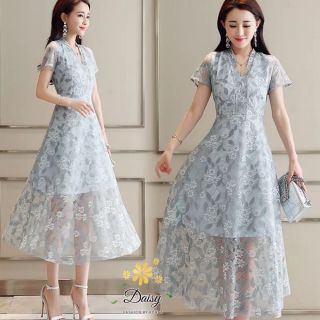 เดรสลูกไม้เนื้อดี ทรงสวย คอวี ใส่แล้วเพรียว งานสวยมากค่ะ