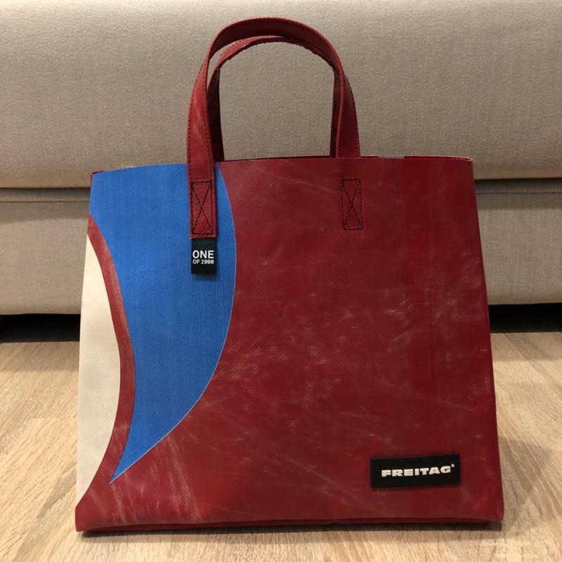 Freitag F704-F CAKE BAG by ONE OF 2000