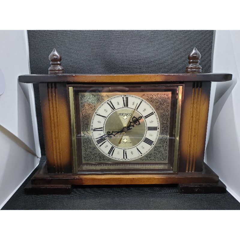 นาฬิกา นาฬิกาไม้ตั้งโต๊ะ SEIKO Vintage Style. ระบบ Quartz, ยี่ห้อ SEIKO แท้, รุ่น TRANSISTOR,  Made in Japan