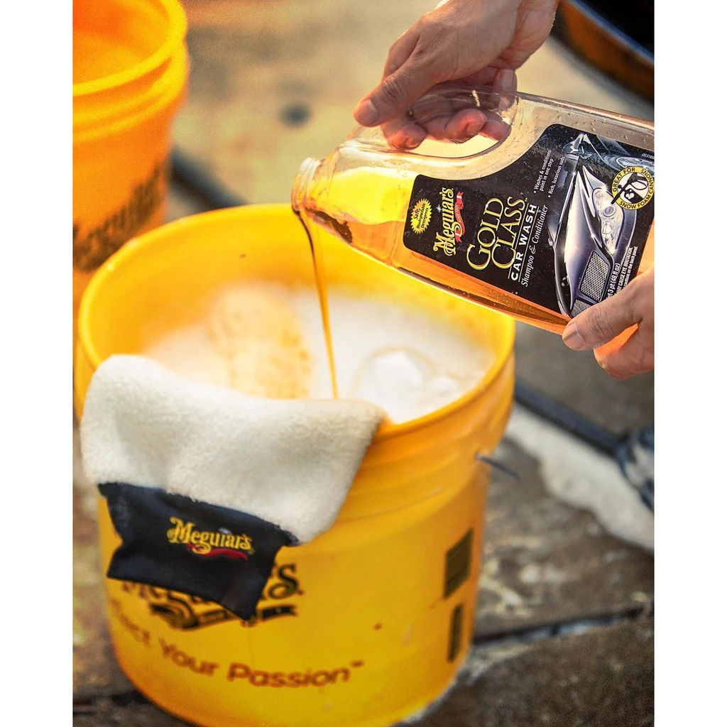Meguiar's G7164 Gold Class Car Wash Shampoo & Conditioner แชมพูและคอนดิชันเนอร์ ขนาด 1.89 ลิตร น้ำยาล้างรถ แชมพูล้างรถ โฟมล้างรถ บำรุงสี thumbnail 9